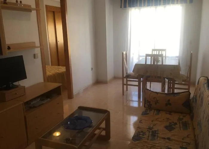 Acogedor Apartamento En Zona Residencial Con Piscina