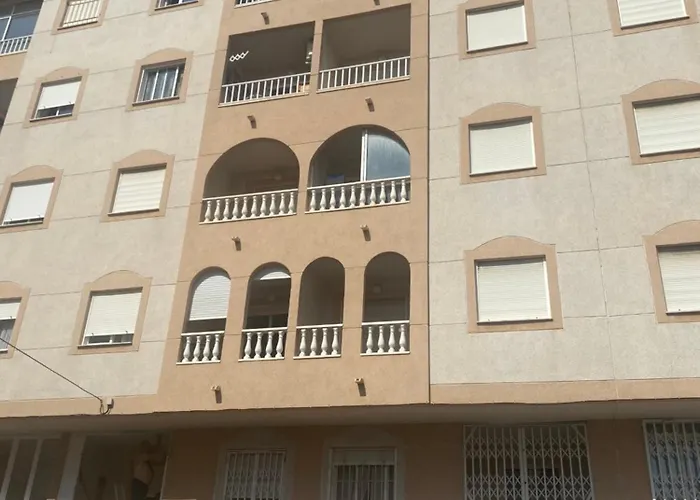Acogedor Apartamento En Zona Residencial Con Piscina