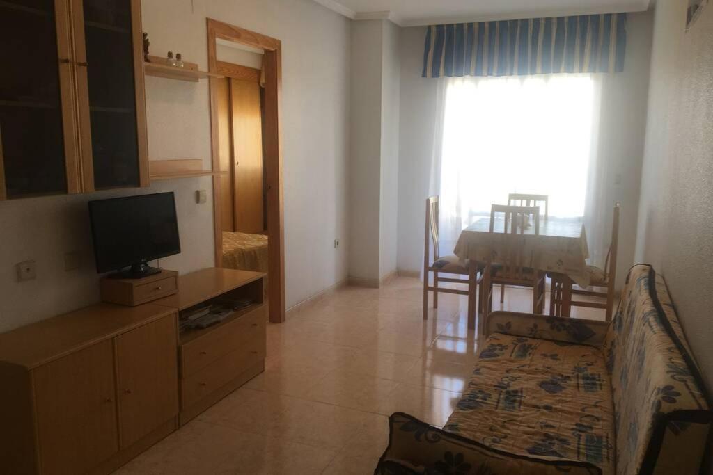 Acogedor Apartamento En Zona Residencial Con Piscina